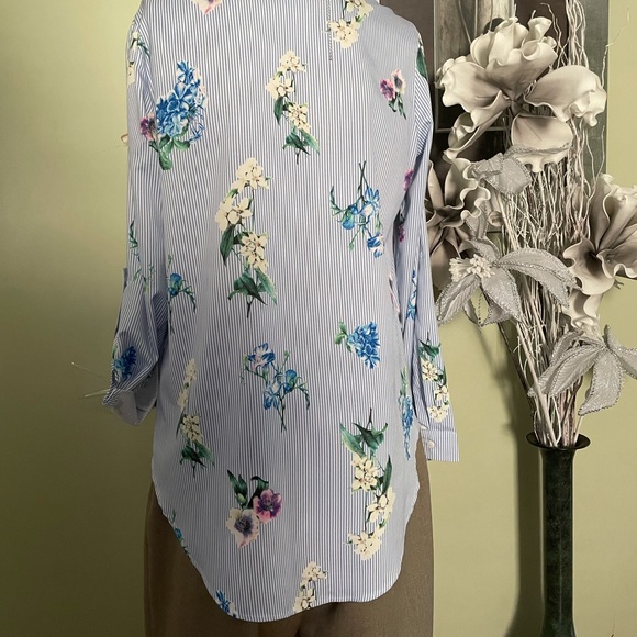 Floral blouse Size M - Picture 5 of 6